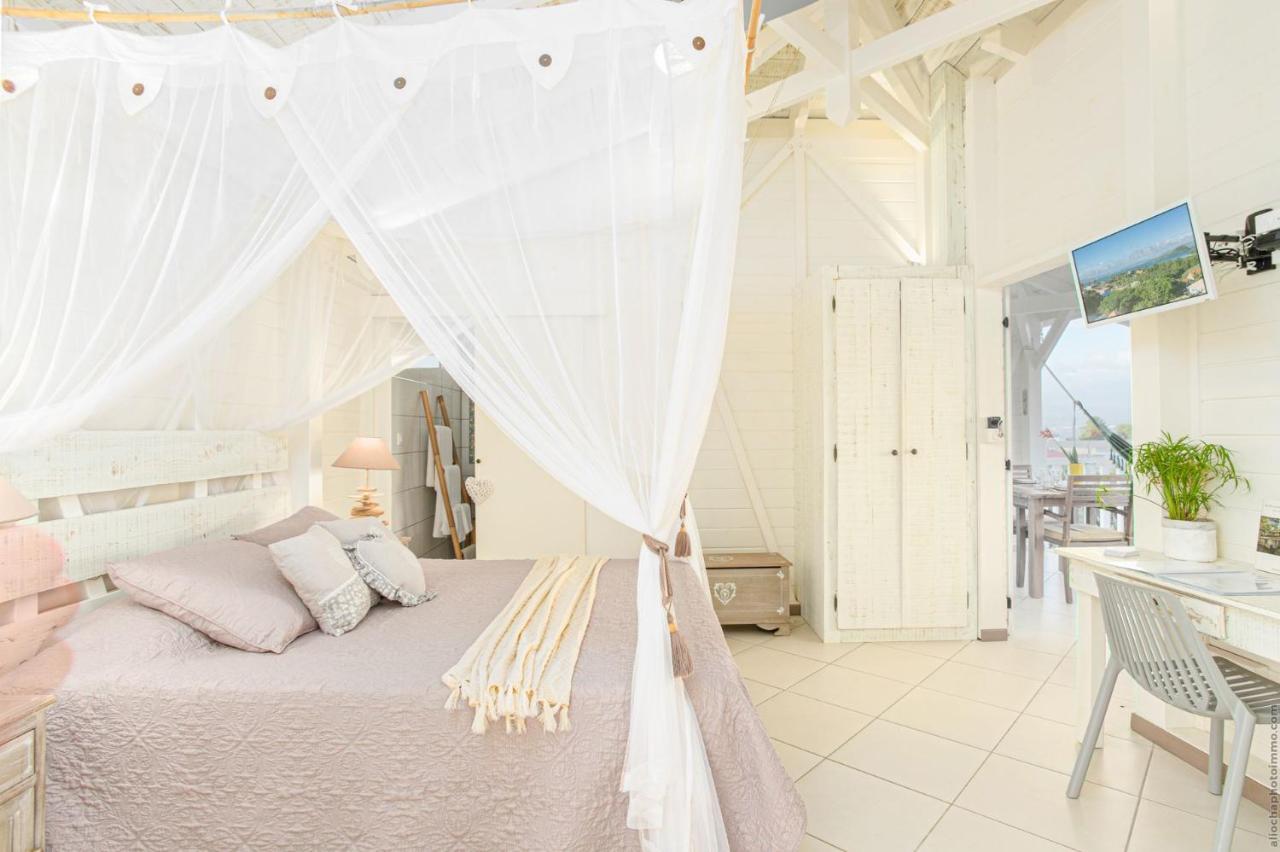 Bungalow Vanille Pacane - Vue Mer Avec Spa Prive Les Trois-Ilets Exterior photo