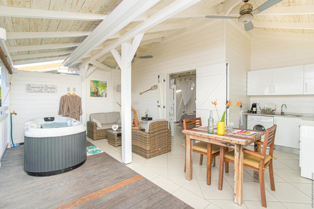 Bungalow Vanille Pacane - Vue Mer Avec Spa Prive Les Trois-Ilets Exterior photo