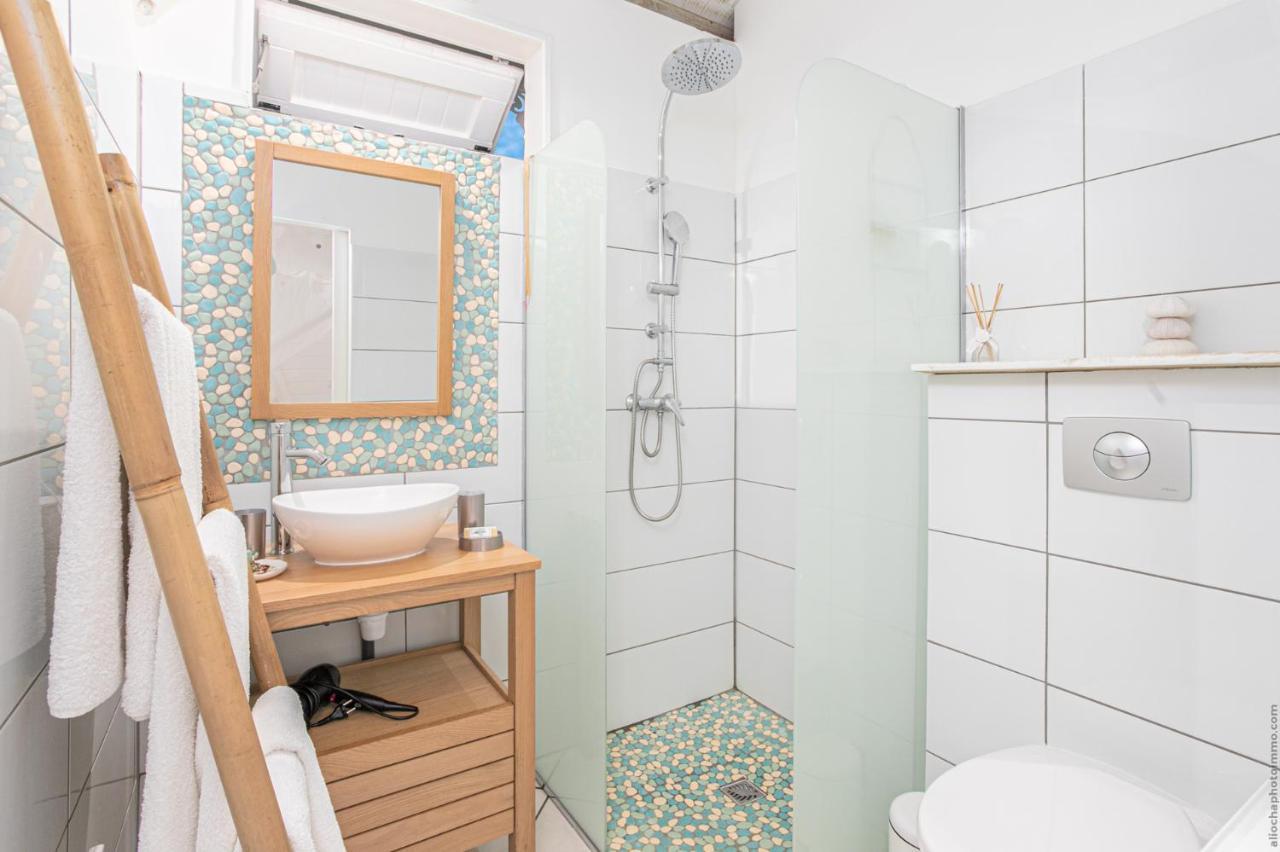 Bungalow Vanille Pacane - Vue Mer Avec Spa Prive Les Trois-Ilets Exterior photo